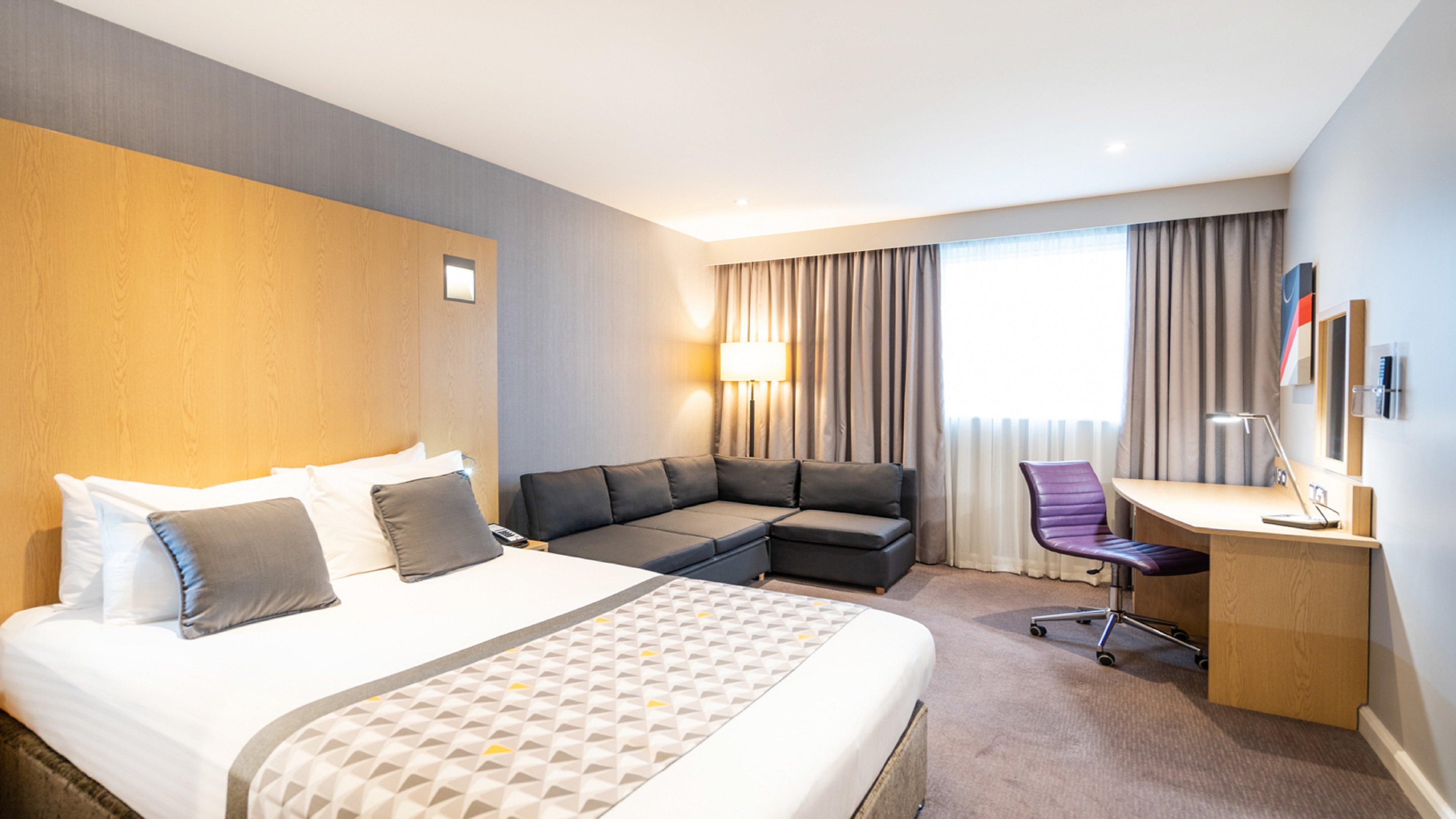 Holiday Inn London Luton Airport By Ihg Exteriör bild