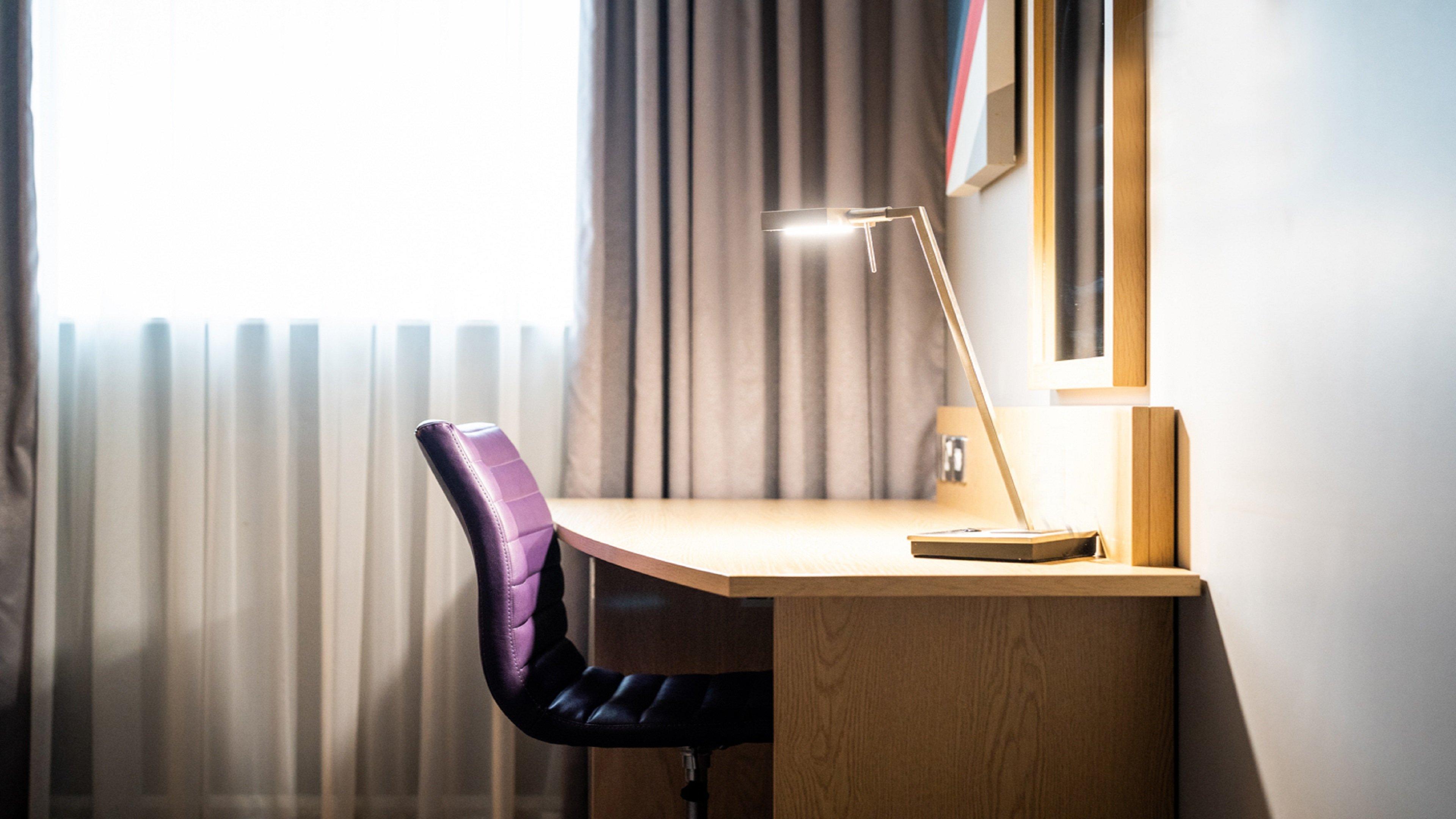 Holiday Inn London Luton Airport By Ihg Exteriör bild