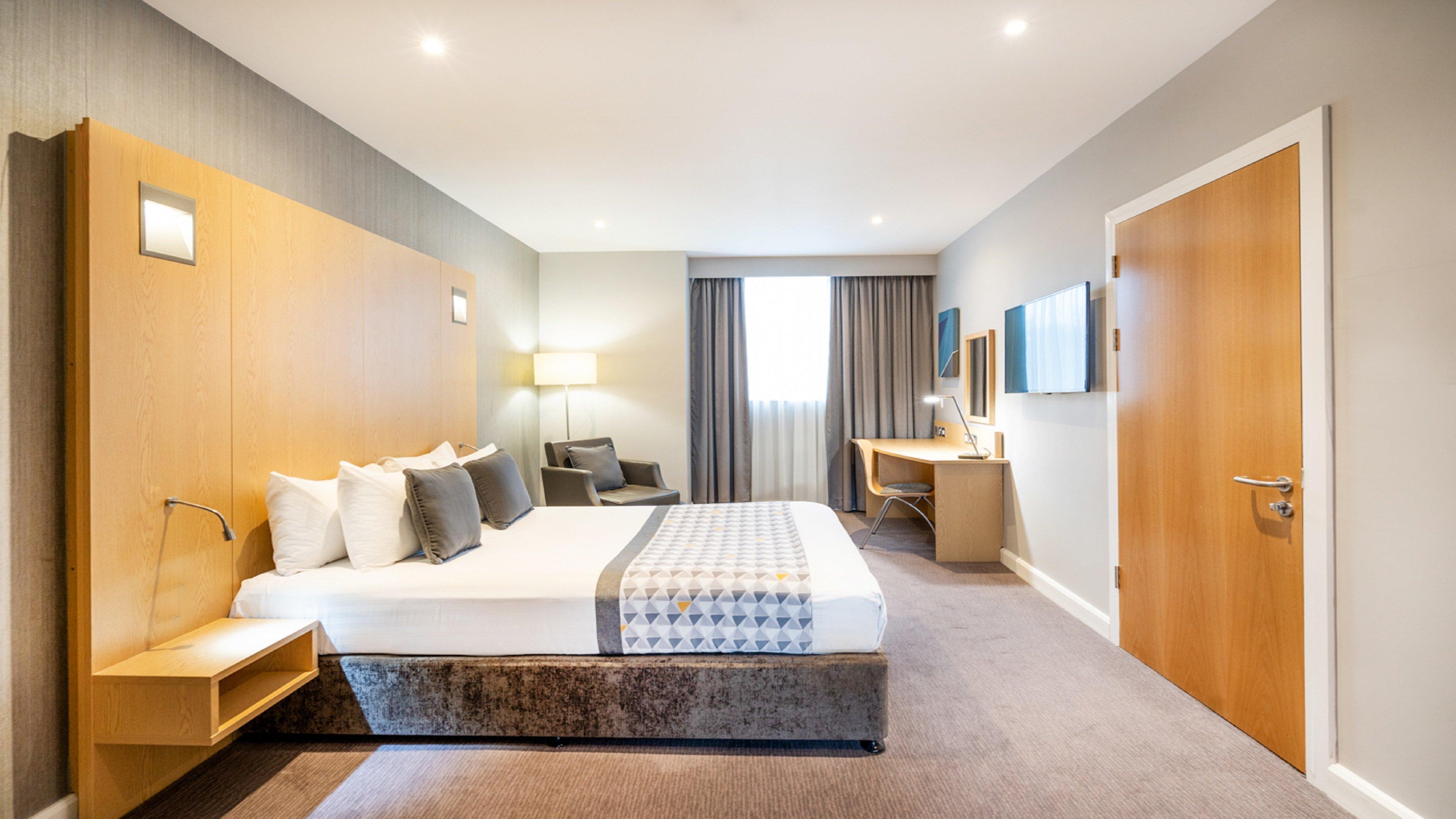 Holiday Inn London Luton Airport By Ihg Exteriör bild
