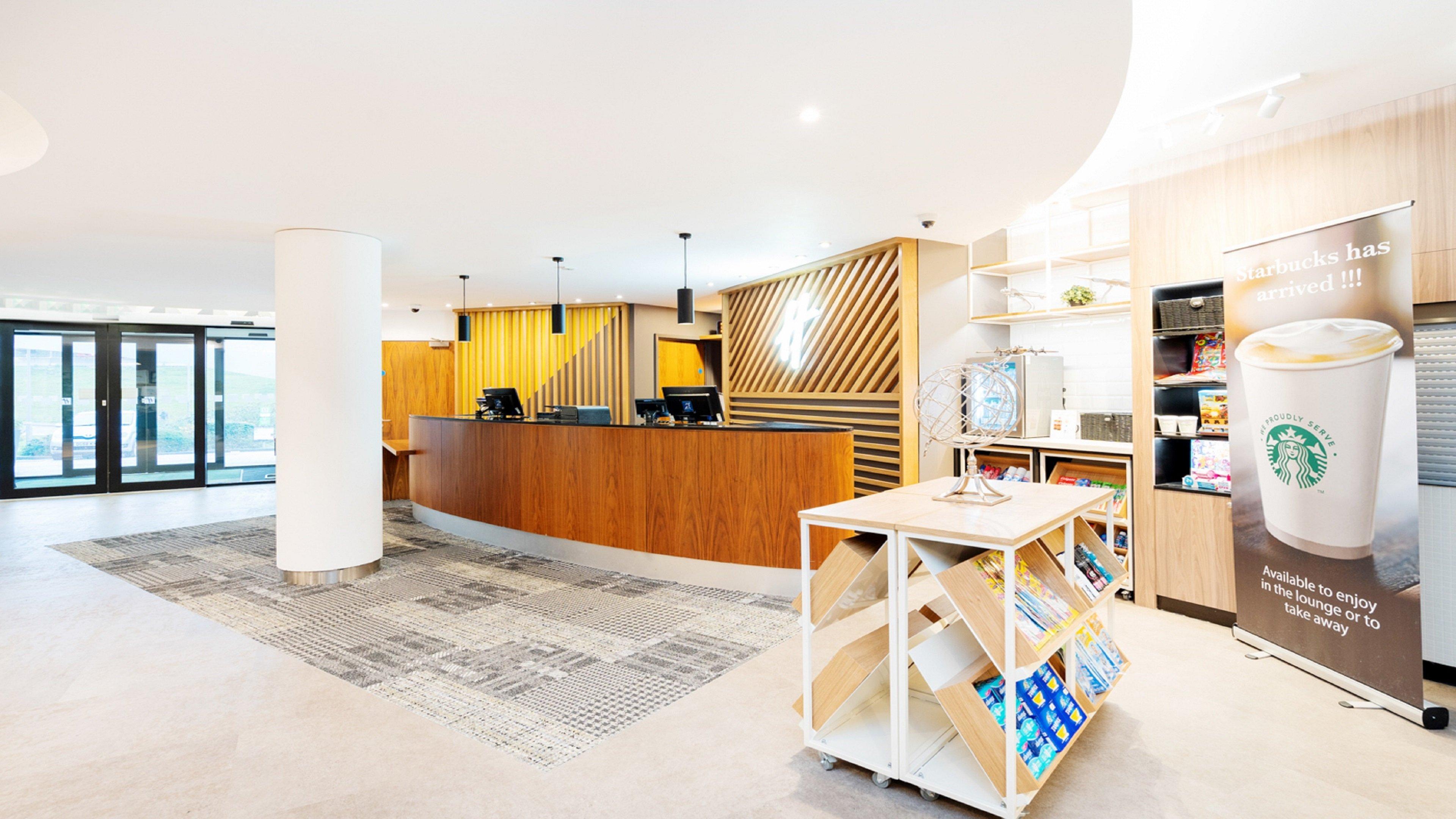 Holiday Inn London Luton Airport By Ihg Exteriör bild