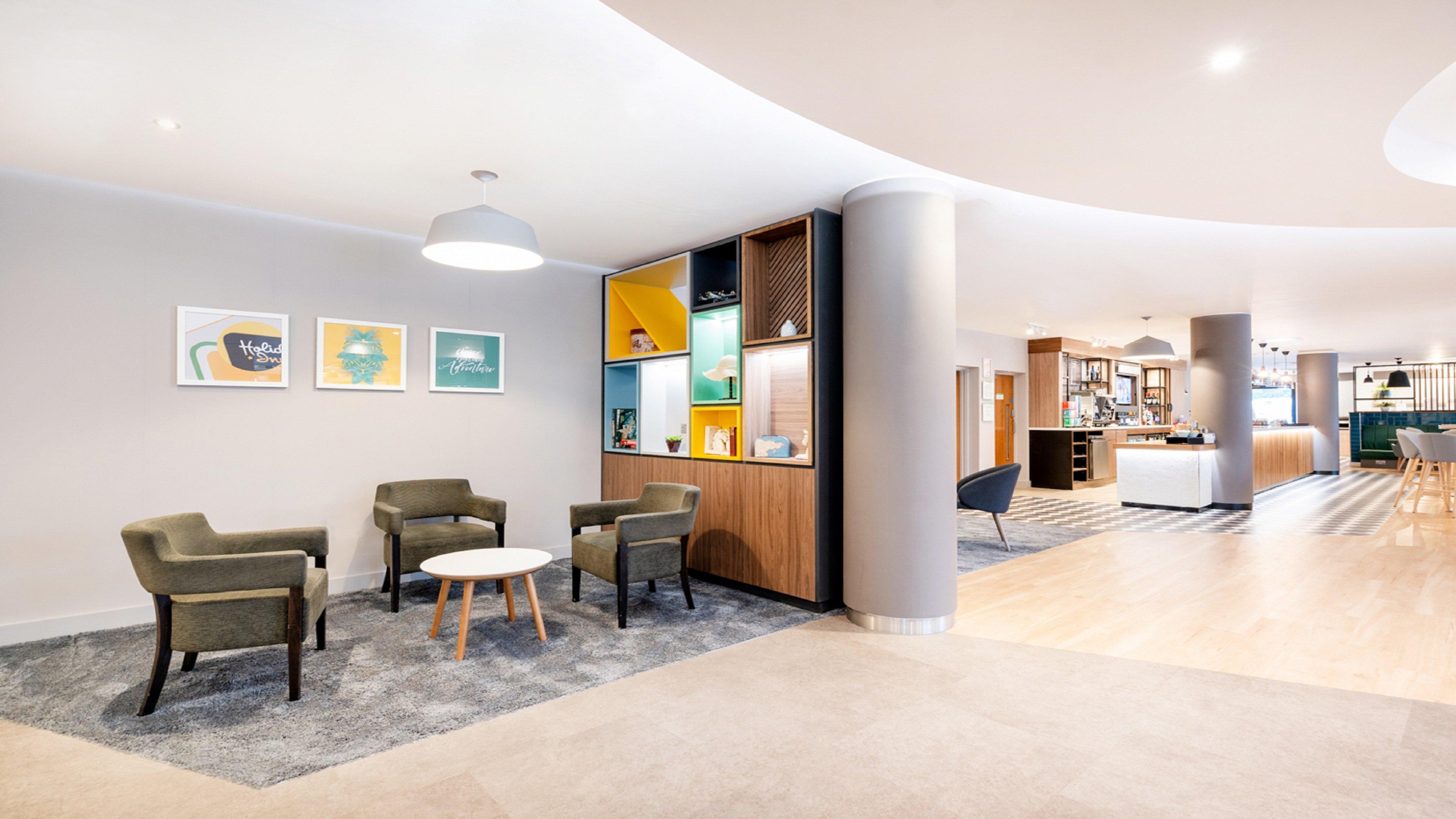 Holiday Inn London Luton Airport By Ihg Exteriör bild