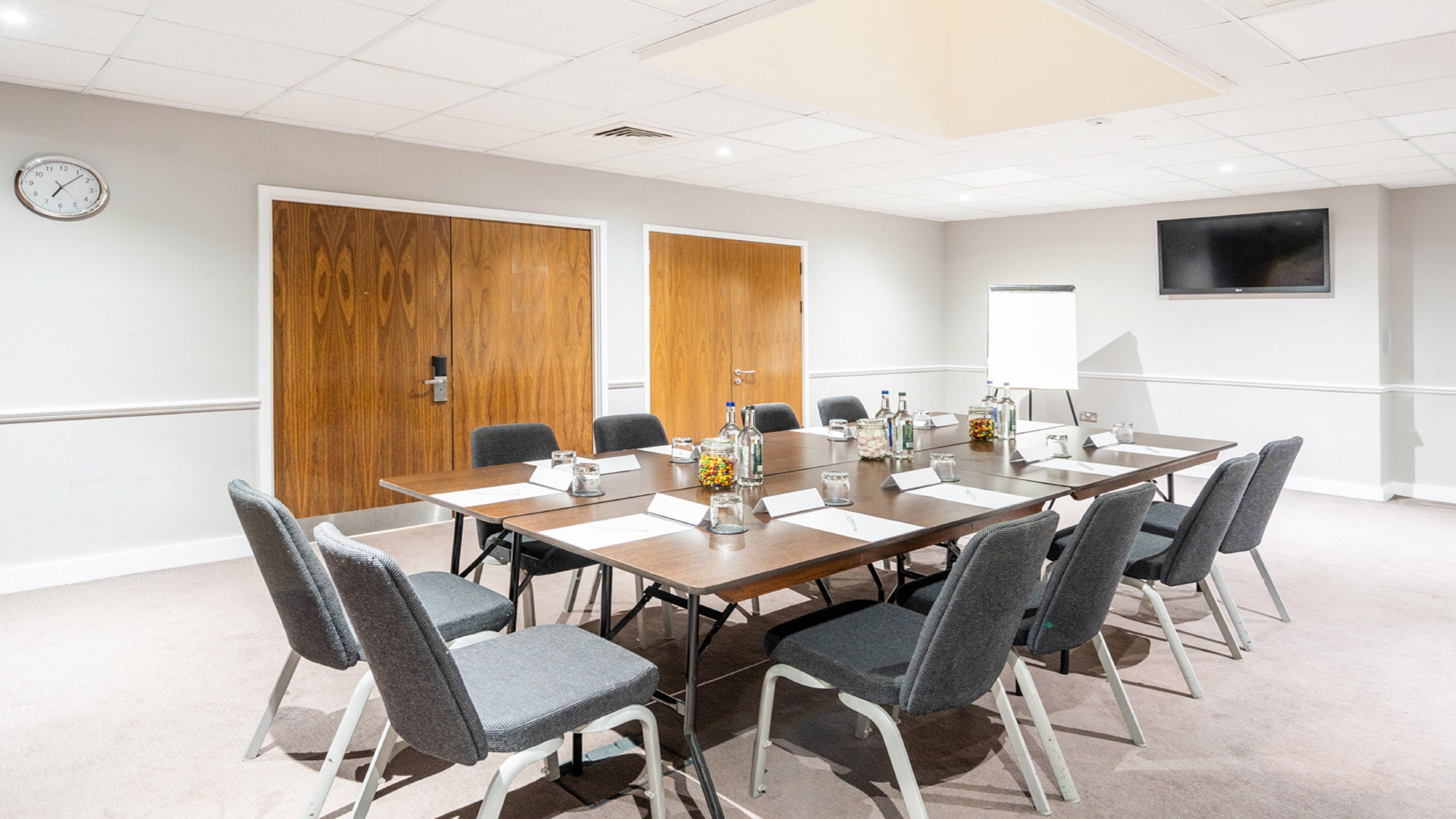 Holiday Inn London Luton Airport By Ihg Exteriör bild