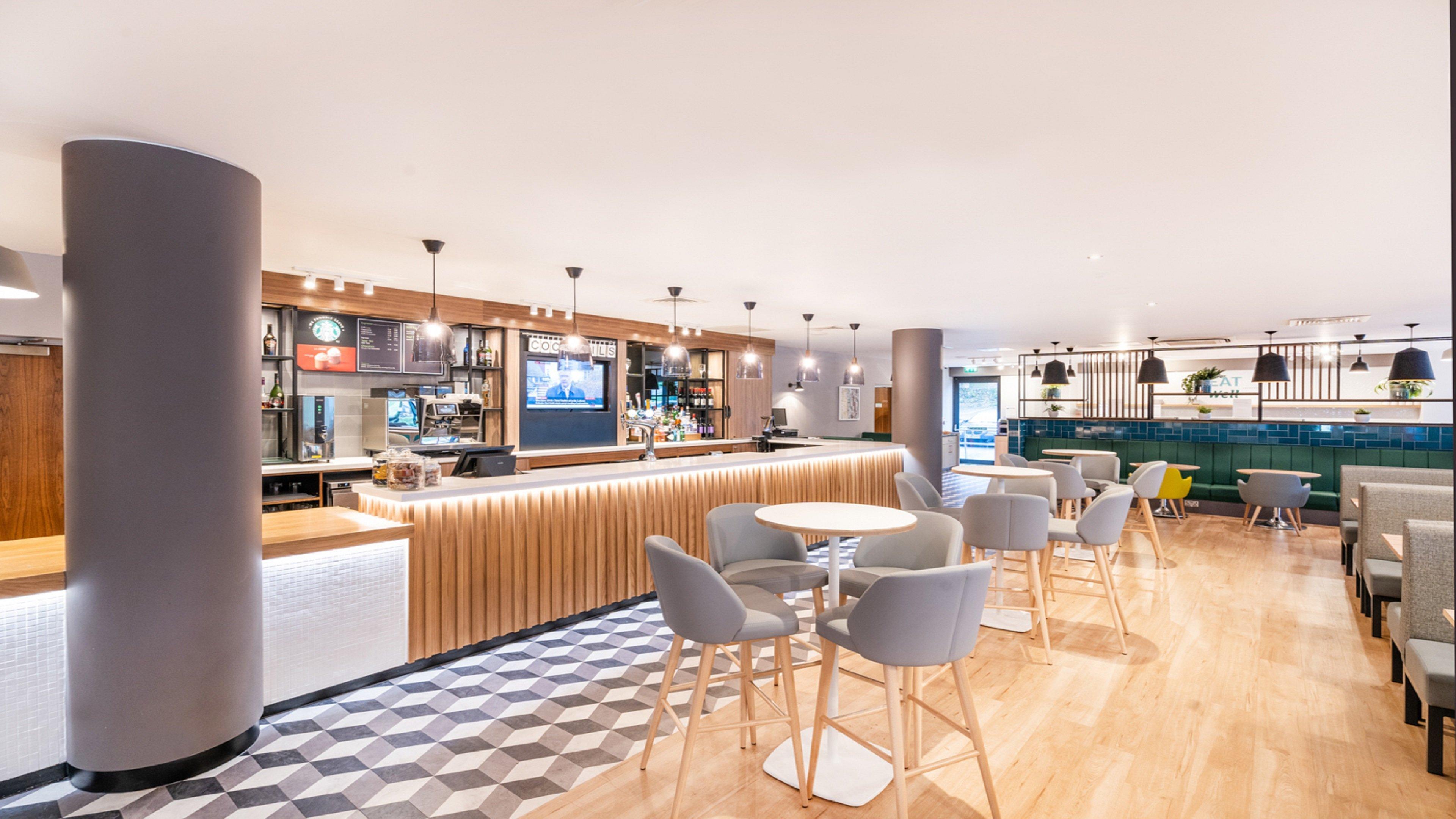 Holiday Inn London Luton Airport By Ihg Exteriör bild