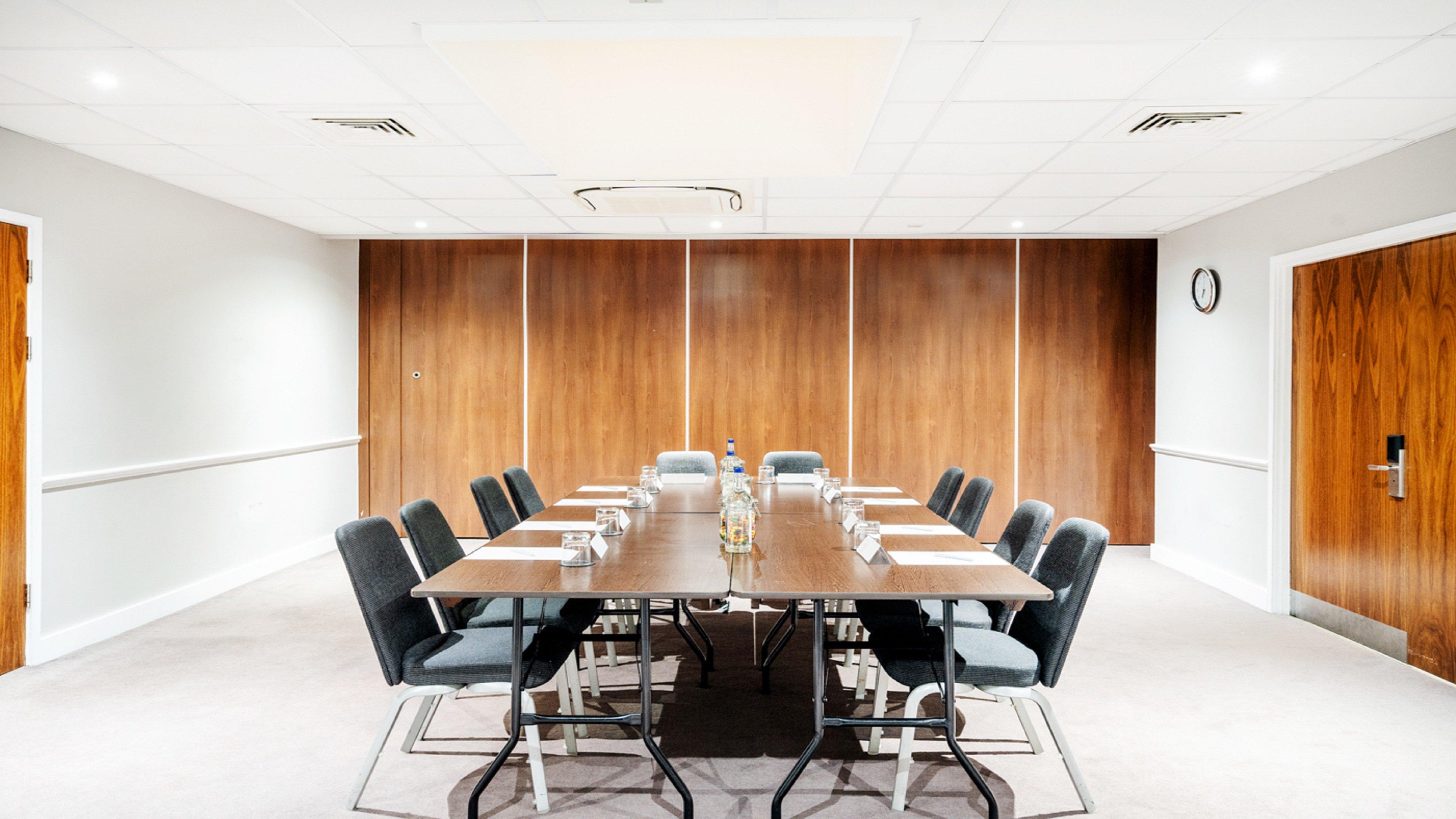 Holiday Inn London Luton Airport By Ihg Exteriör bild