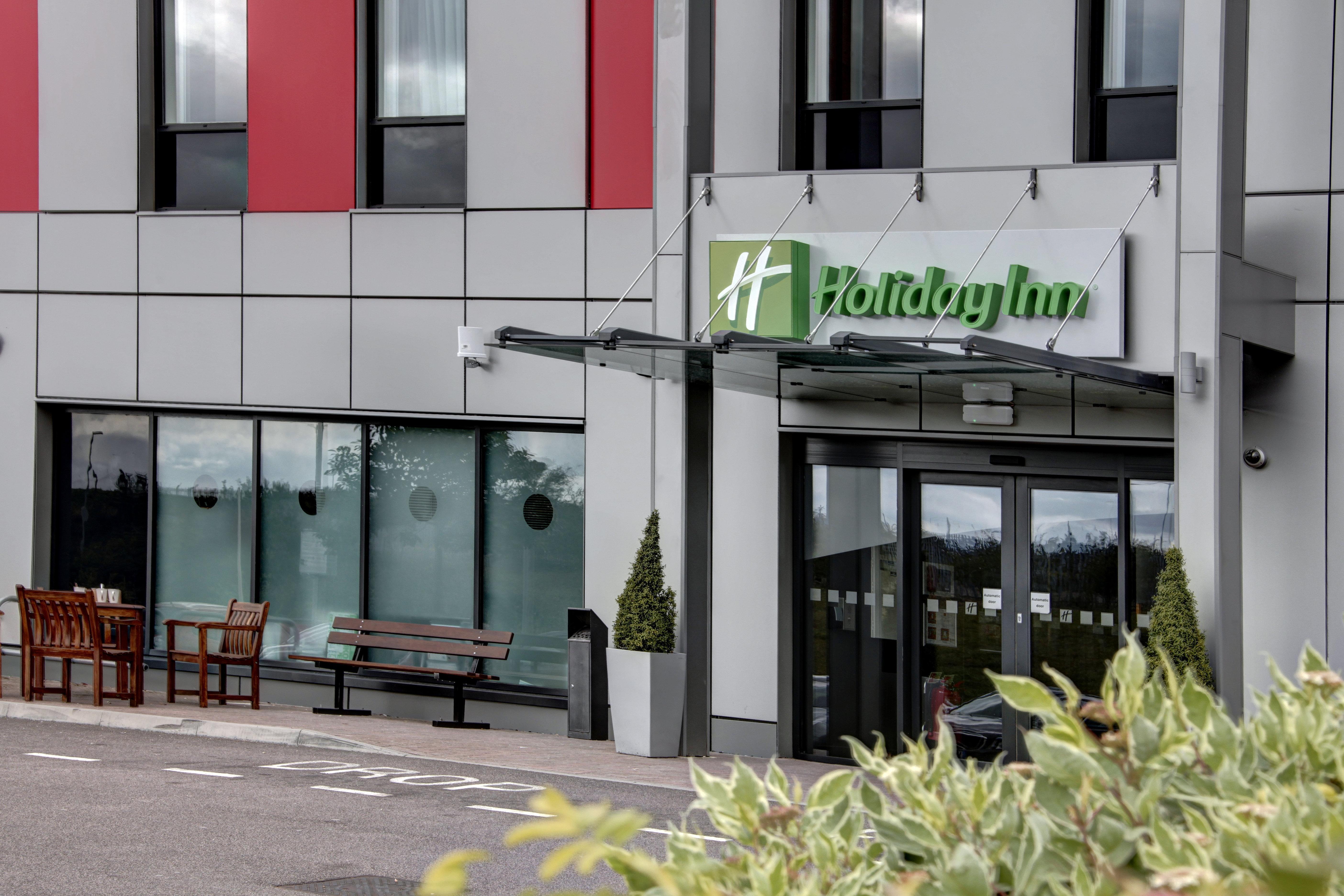 Holiday Inn London Luton Airport By Ihg Exteriör bild