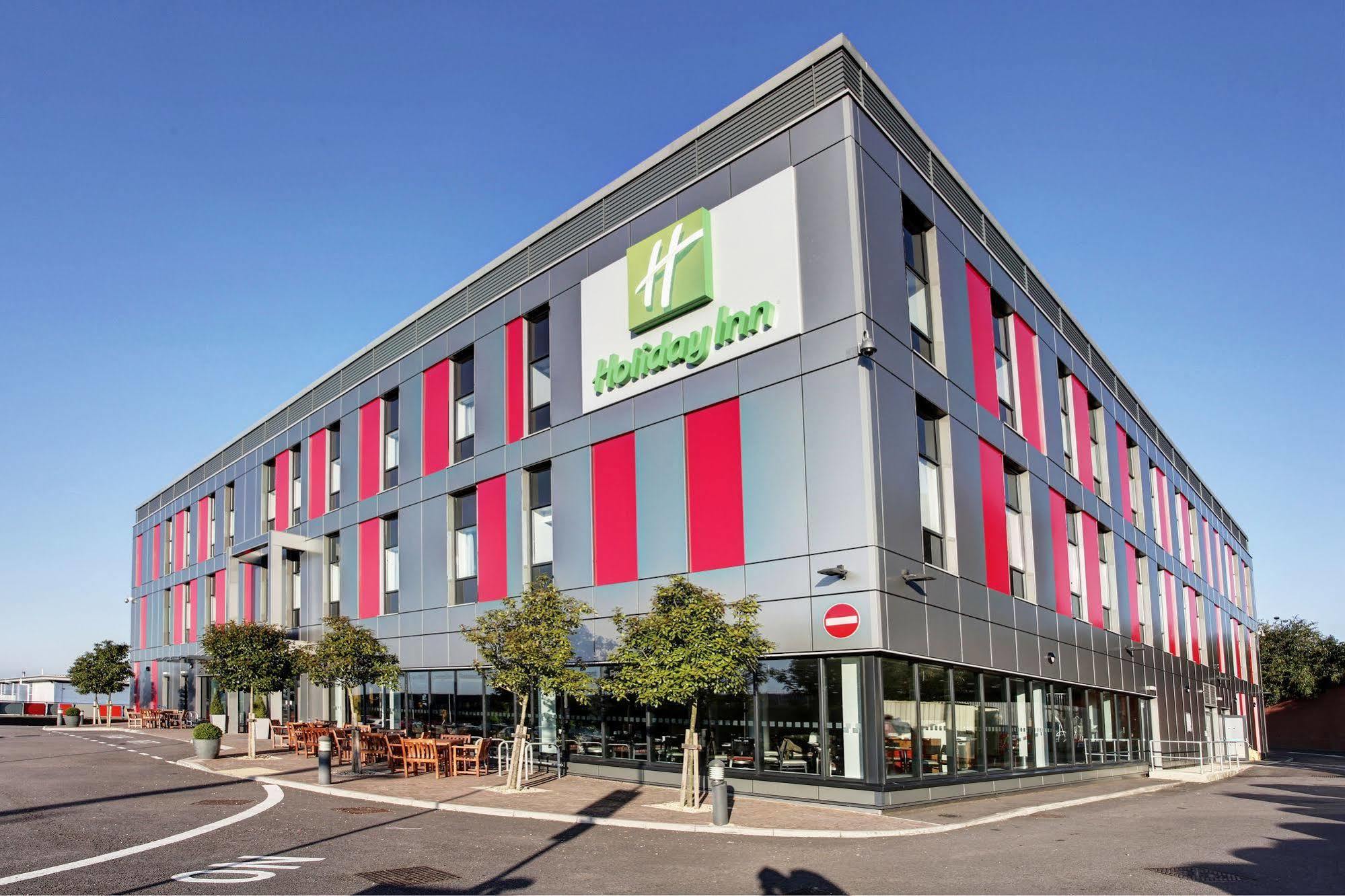 Holiday Inn London Luton Airport By Ihg Exteriör bild