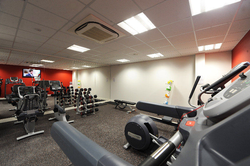 Holiday Inn London Luton Airport By Ihg Exteriör bild